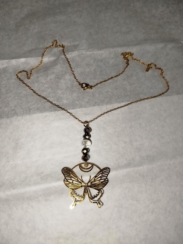 Papillon Doré et Perles 