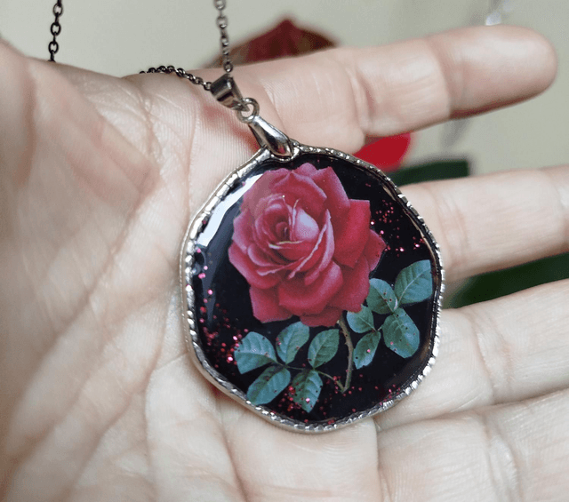 Pendentif Rose Rouge
